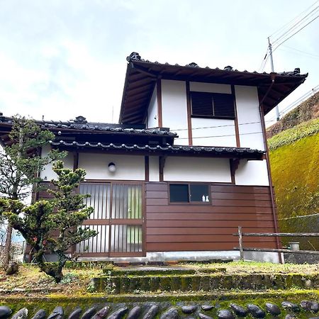 Guest House Iwato Такатихо Экстерьер фото