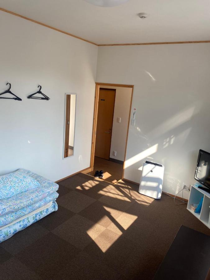 Guest House Iwato Такатихо Экстерьер фото